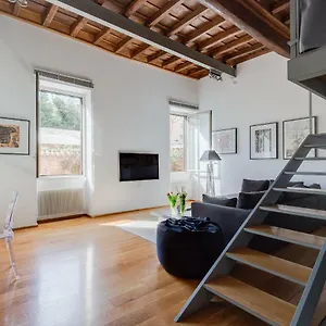  Apartment Loft In Trastevere
