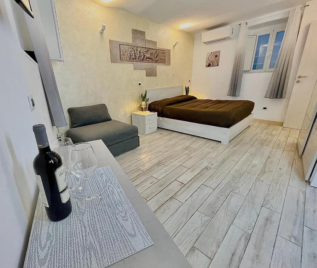 Colosseum Suite Rome 0*,  Italy